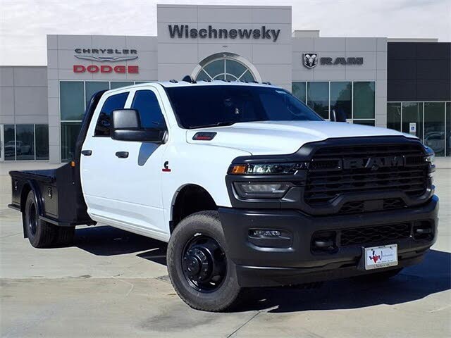 2026 RAM 3500 Chassis Tradesman Crew Cab LB DRW 4WD