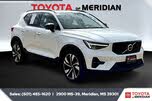 Volvo XC40 B5 Plus Dark Theme AWD