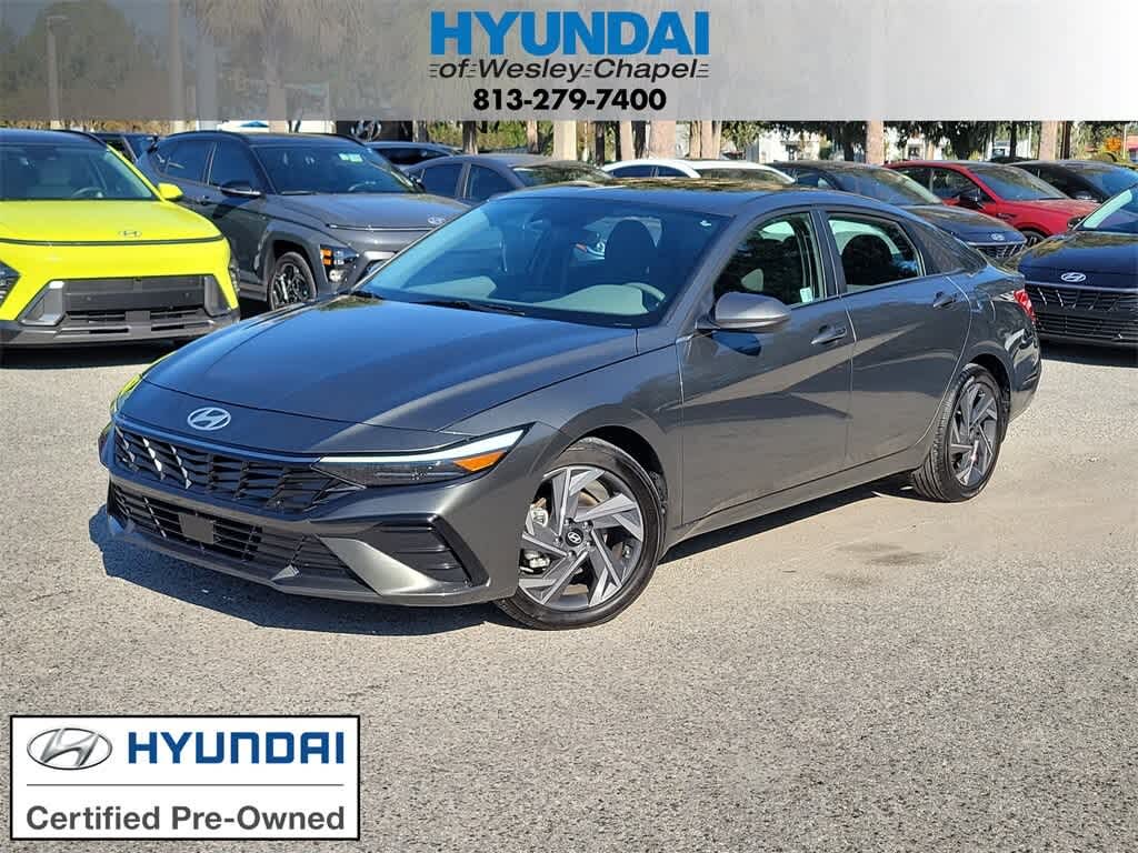 2024 Hyundai Elantra SEL FWD