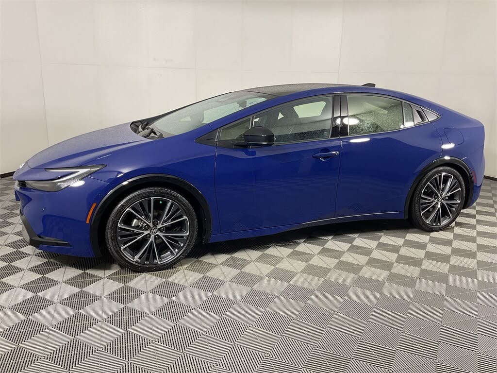 2025 Toyota Prius Limited FWD