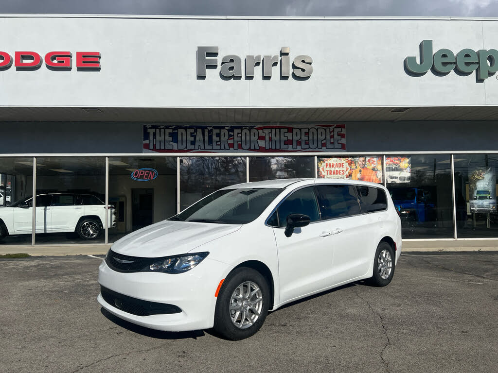2026 Chrysler Voyager LX FWD