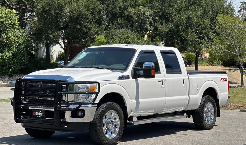 2015 Ford F-250 Super Duty Lariat Crew Cab 4WD
