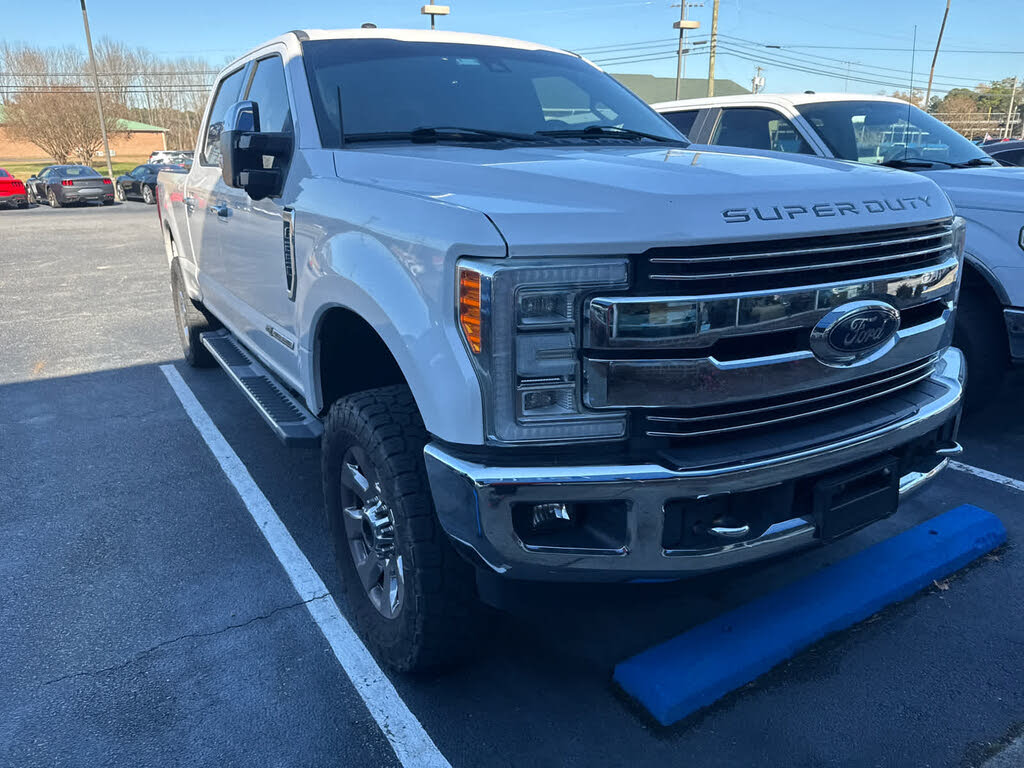 2018 Ford F-250 Super Duty Lariat Crew Cab 4WD