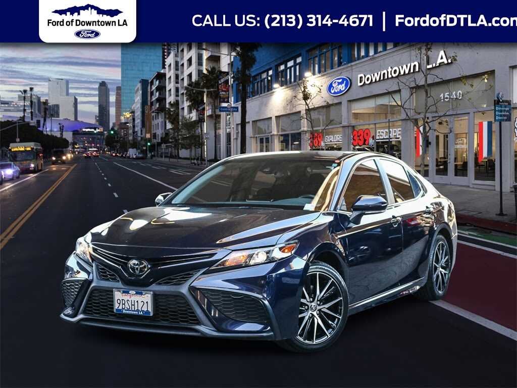 2022 Toyota Camry SE FWD