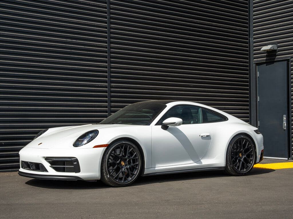 2024 Porsche 911 Carrera GTS Coupe RWD