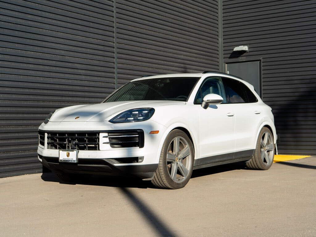 2024 Porsche Cayenne AWD
