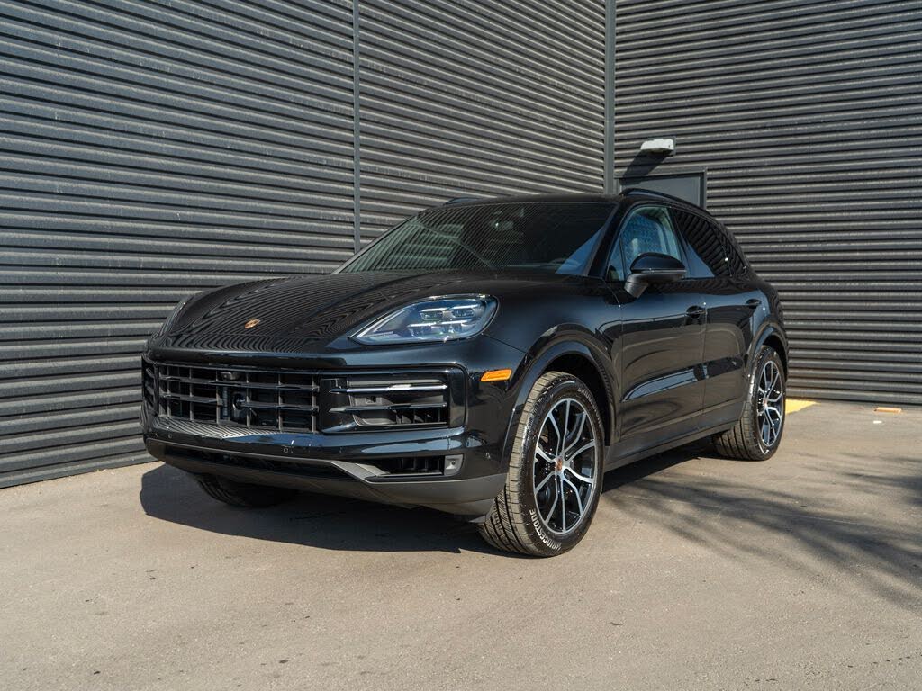 2025 Porsche Cayenne AWD
