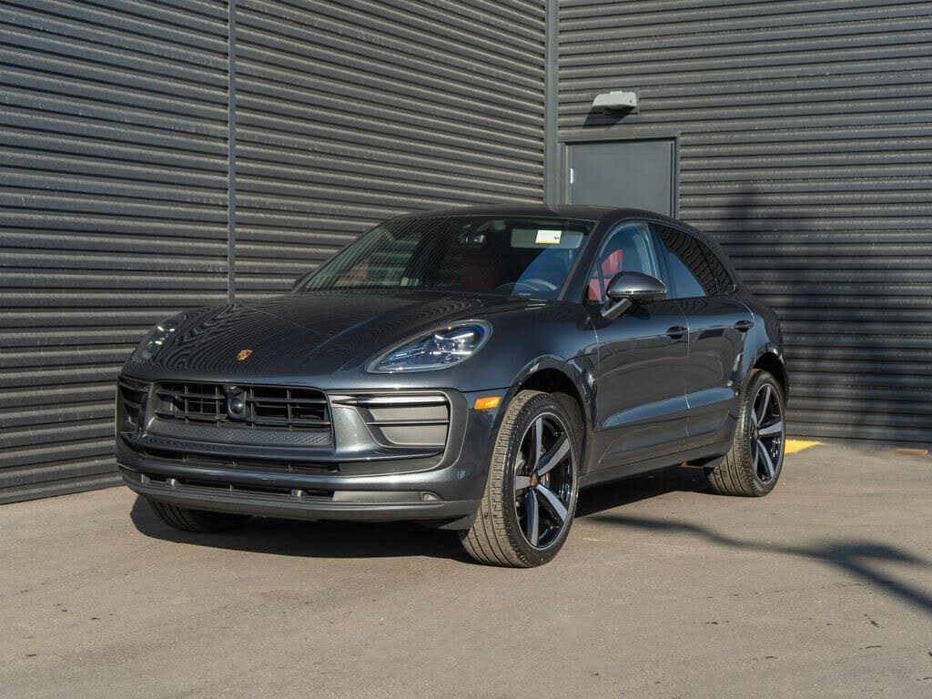 2025 Porsche Macan