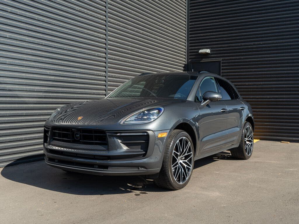 2025 Porsche Macan