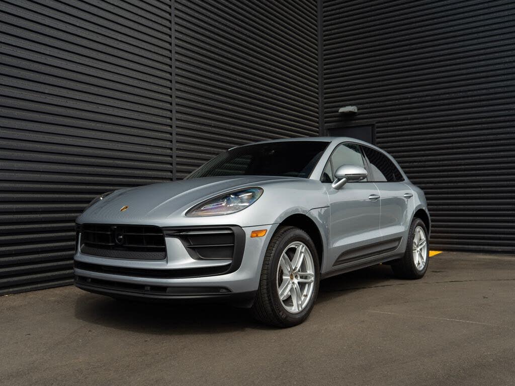 2025 Porsche Macan