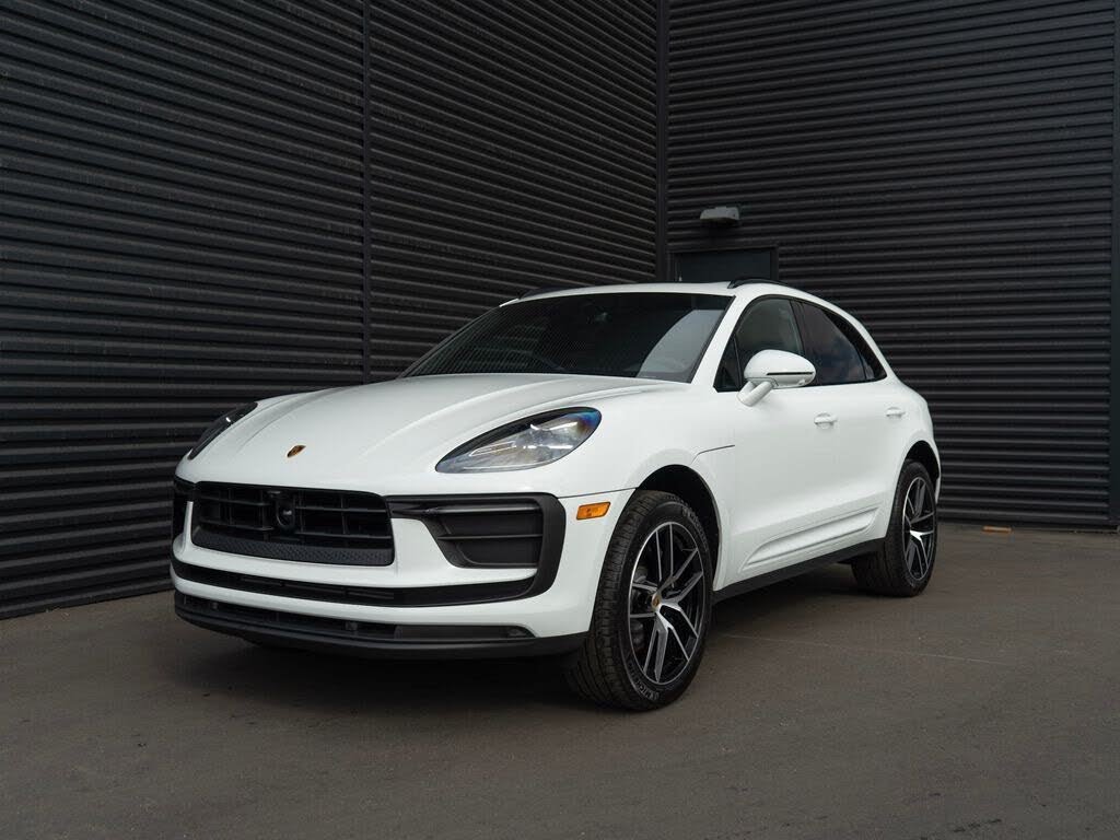 2025 Porsche Macan