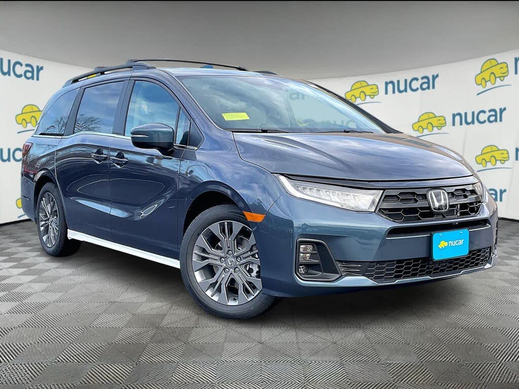 2026 Honda Odyssey Touring FWD