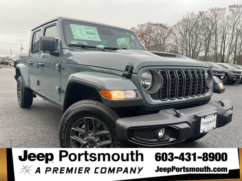 2026 Jeep Gladiator Sport S Crew Cab 4WD