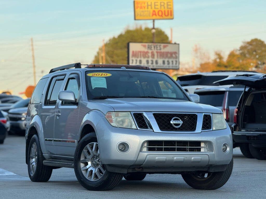 2010 Nissan Pathfinder LE V6 4WD