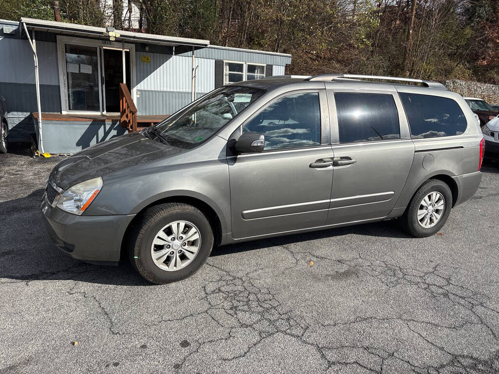 2012 Kia Sedona LX