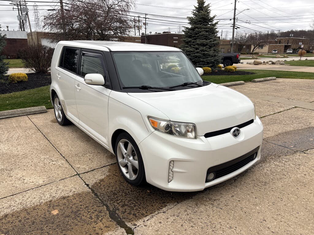 2014 Scion xB Base