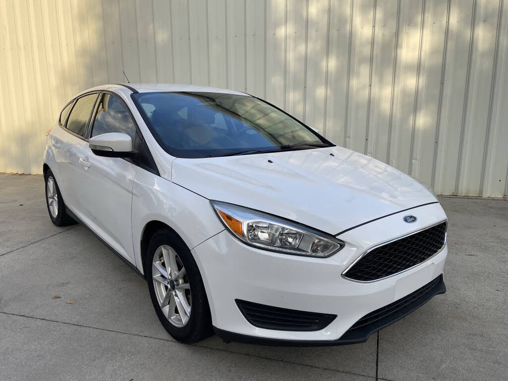 2016 Ford Focus SE Hatchback
