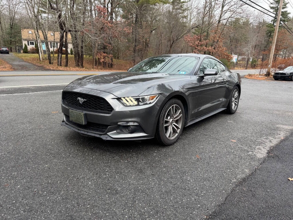 2016 Ford Mustang EcoBoost Coupe RWD