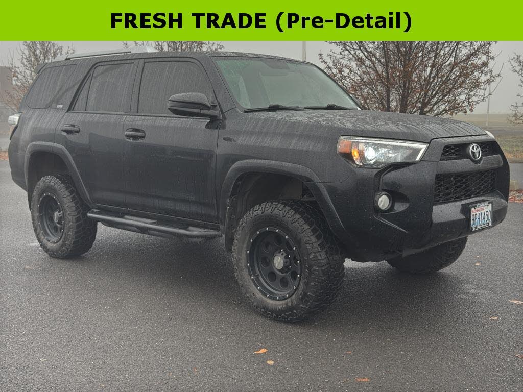 2017 Toyota 4Runner SR5 4WD