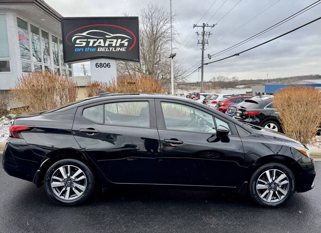 2020 Nissan Versa SV FWD