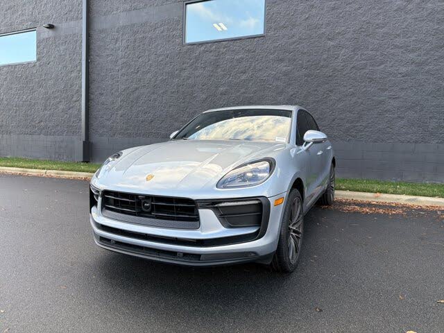 2024 Porsche Macan AWD