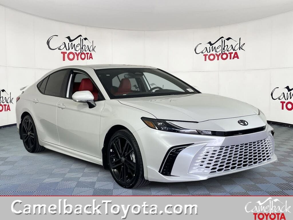 2026 Toyota Camry XSE FWD