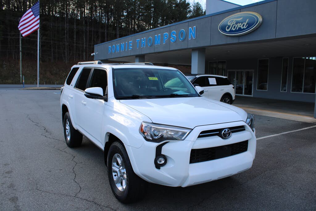 2022 Toyota 4Runner SR5 Premium RWD