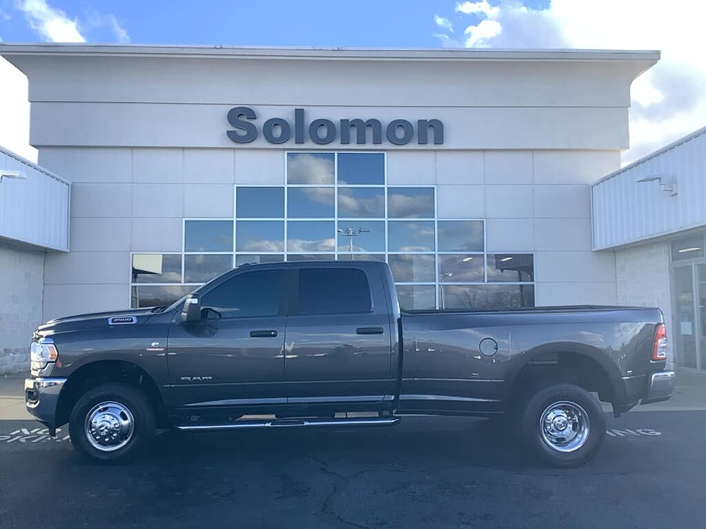 2024 RAM 3500 Big Horn Crew Cab LB DRW 4WD
