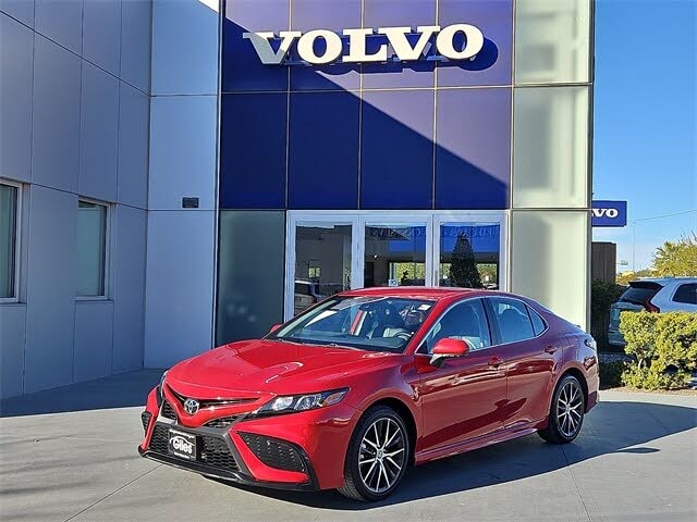 2024 Toyota Camry SE FWD