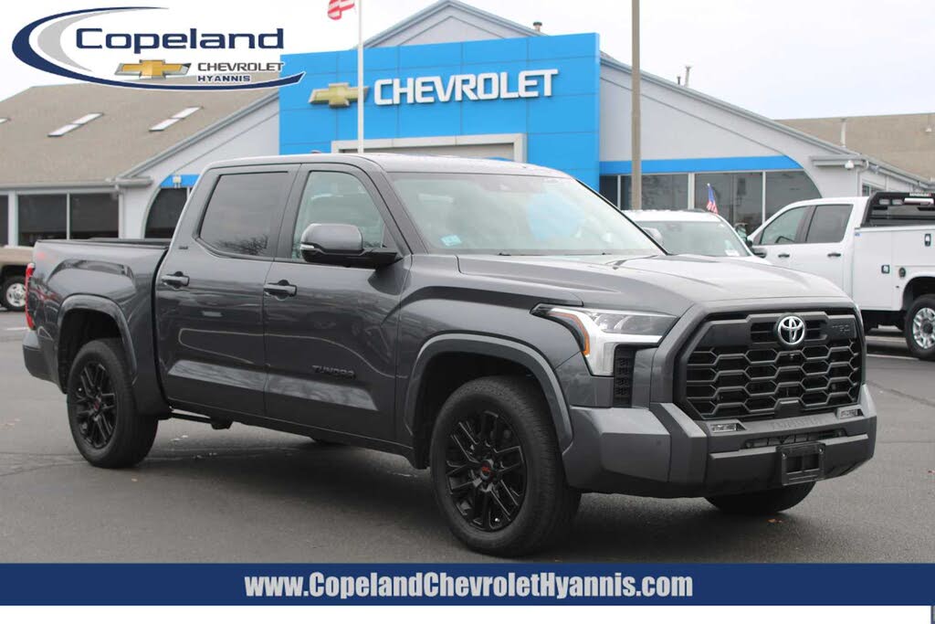2024 Toyota Tundra SR5 CrewMax Cab 4WD