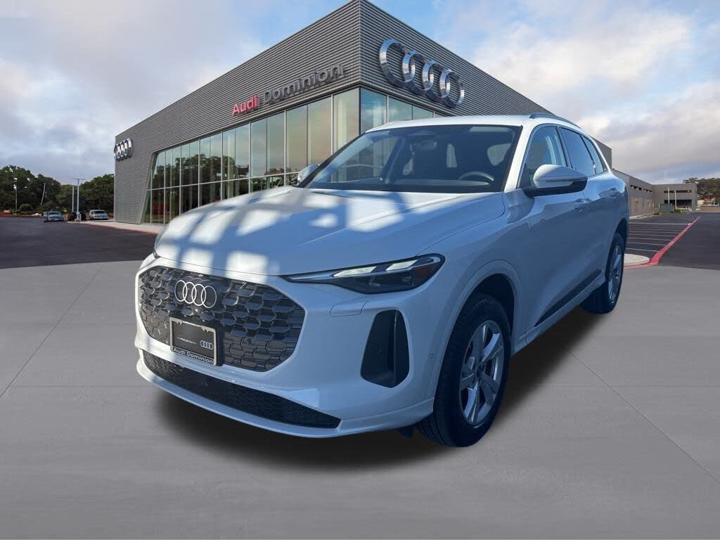 2025 Audi Q5 quattro Premium 40 TFSI