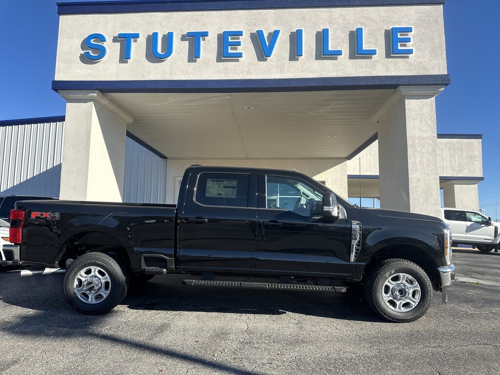2026 Ford F-250 Super Duty XLT Crew Cab 4WD