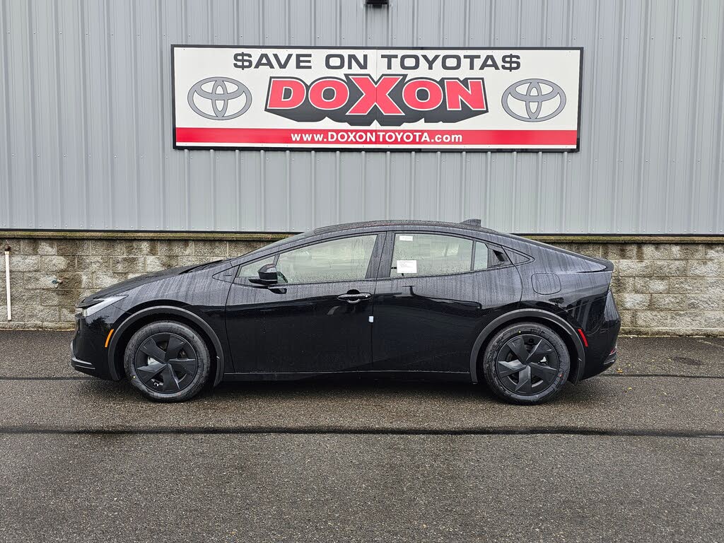 2026 Toyota Prius Plug-In Hybrid SE FWD