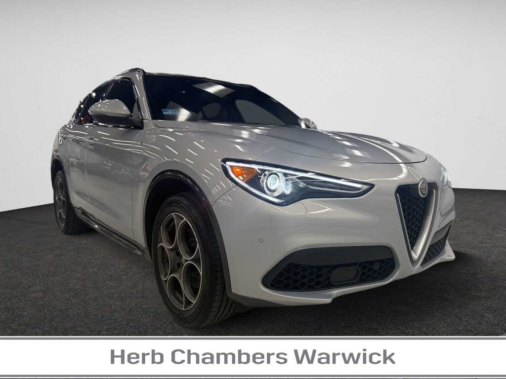 2022 Alfa Romeo Stelvio Ti AWD