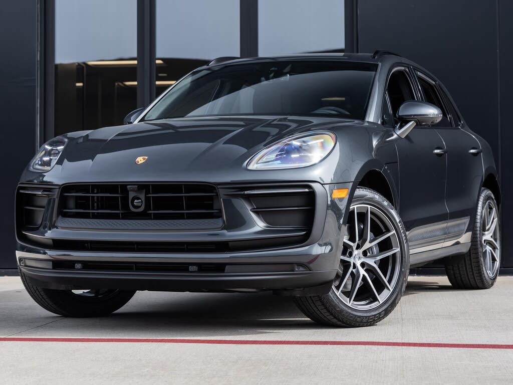 2025 Porsche Macan