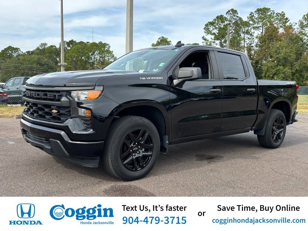 2023 Chevrolet Silverado 1500 Custom Crew Cab 4WD