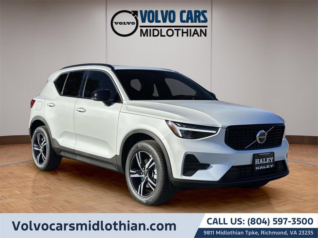 2026 Volvo XC40 B4 Core FWD