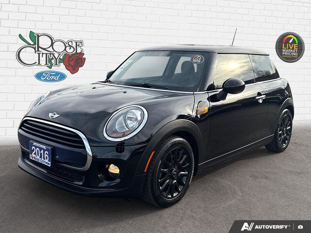 2016 MINI Cooper 2-Door Hatchback FWD
