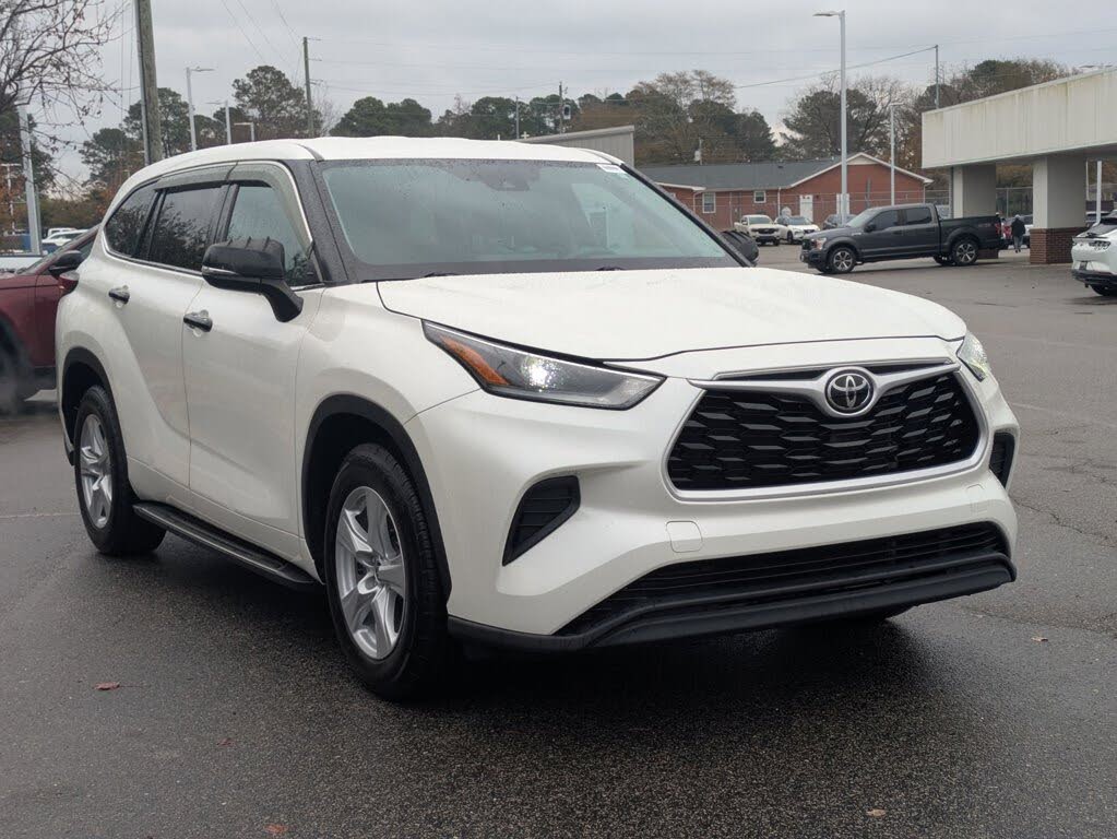 2021 Toyota Highlander L FWD