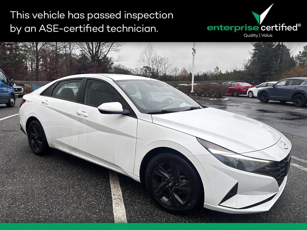 2023 Hyundai Elantra SEL FWD