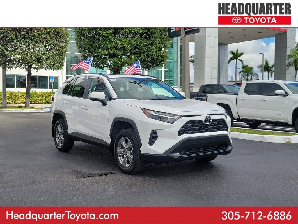 2024 Toyota RAV4 XLE FWD