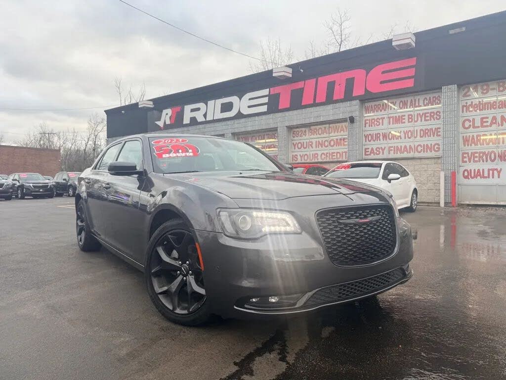 2023 Chrysler 300 S V6 RWD