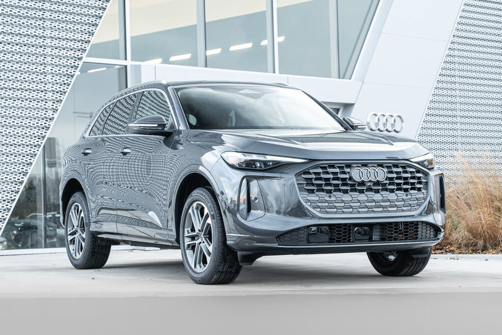 2025 Audi Q5 quattro Premium Plus 40 TFSI