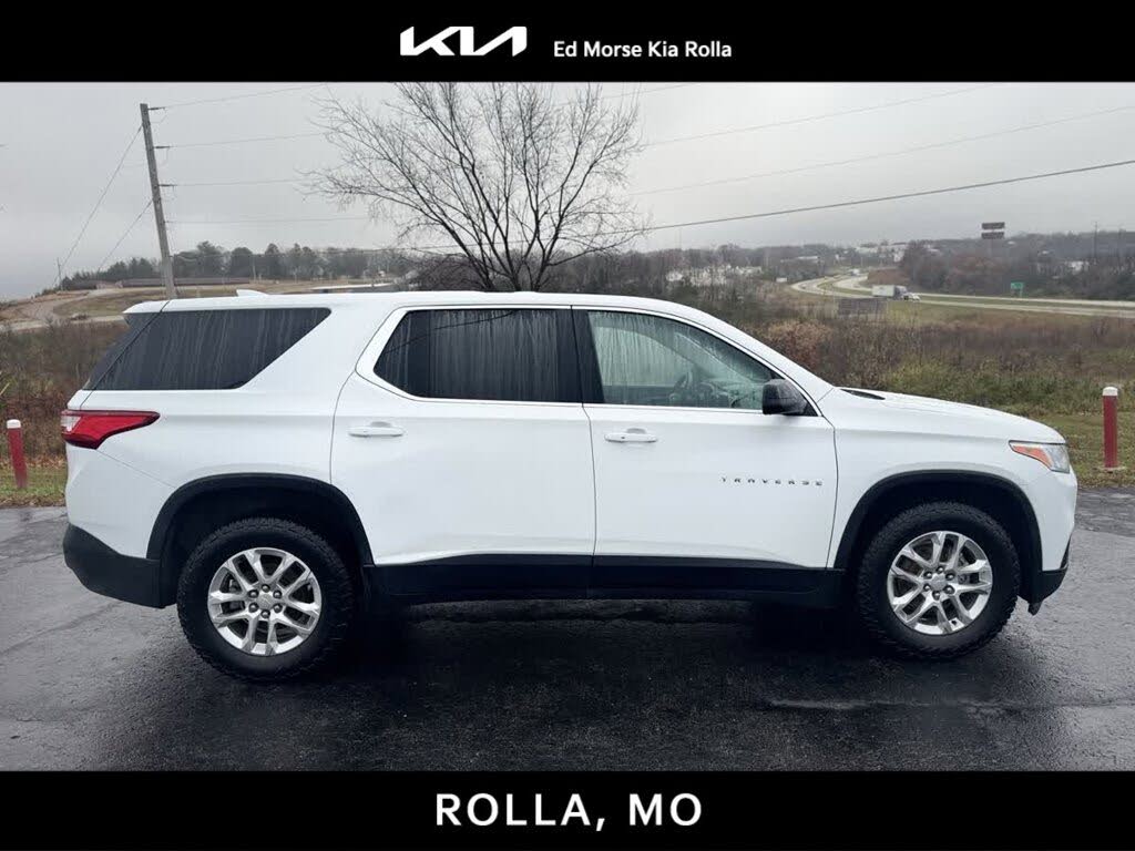 2021 Chevrolet Traverse LS AWD