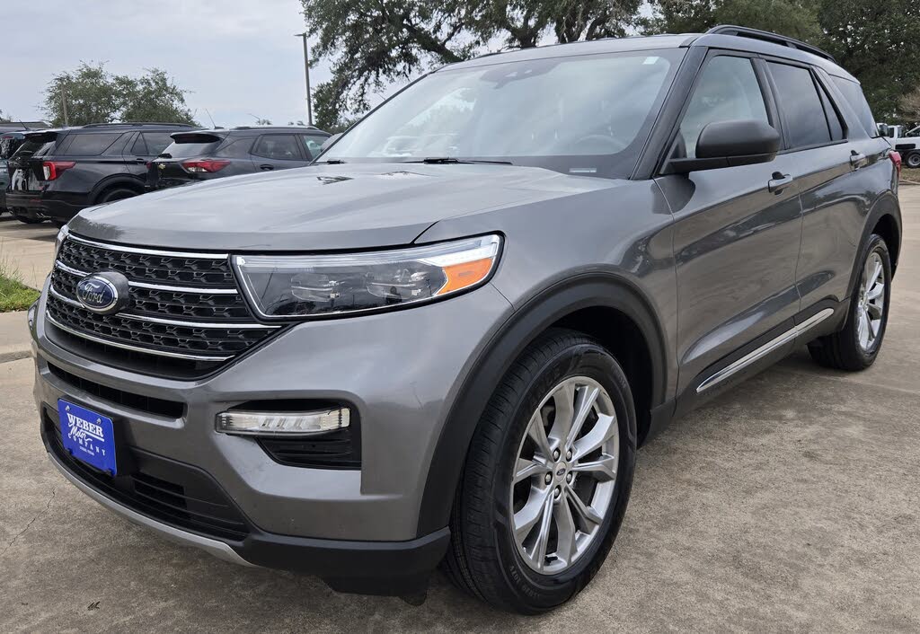 2021 Ford Explorer XLT RWD