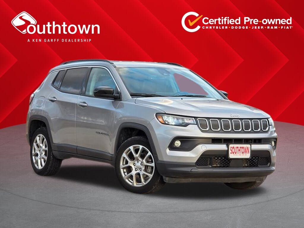 2022 Jeep Compass Latitude Lux 4WD