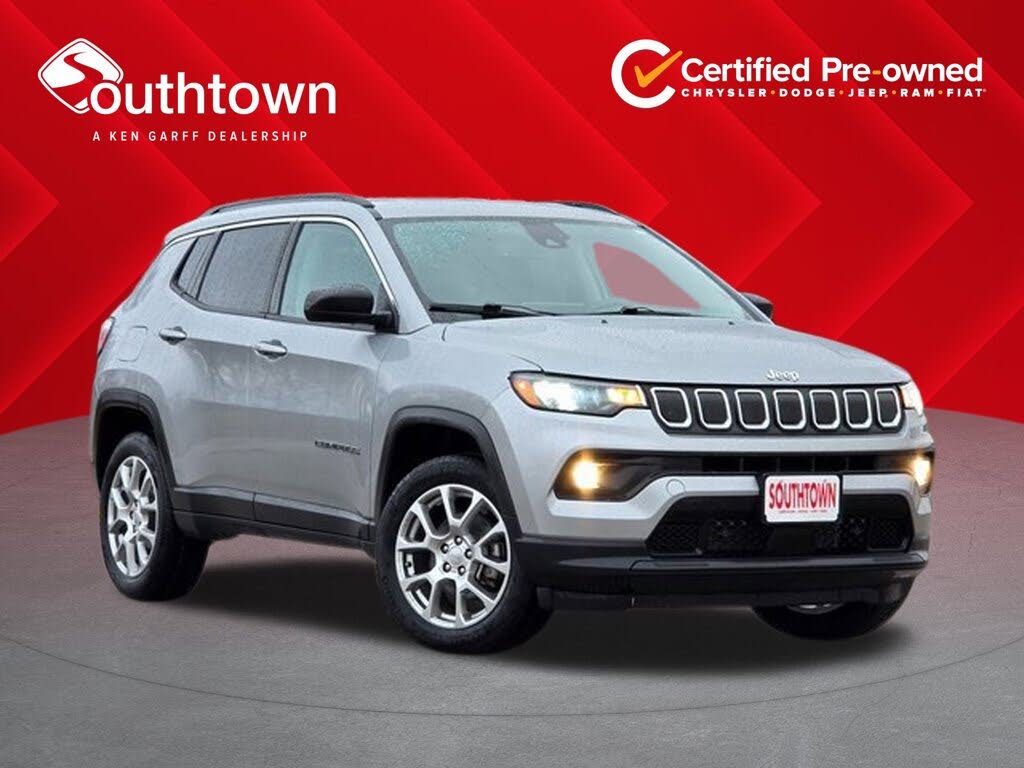 2022 Jeep Compass Latitude Lux 4WD