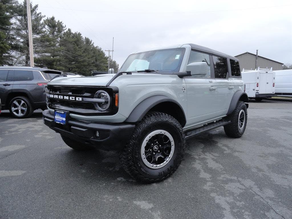 2023 Ford Bronco Outer Banks Advanced 4-Door 4WD