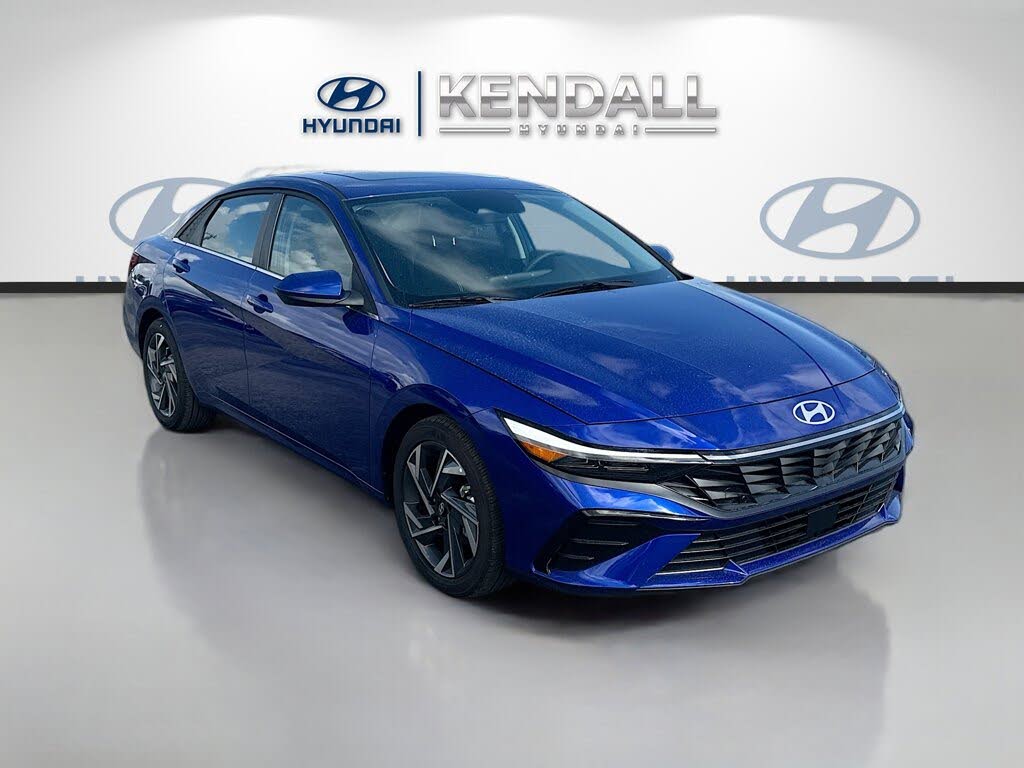 2025 Hyundai Elantra SEL Convenience FWD