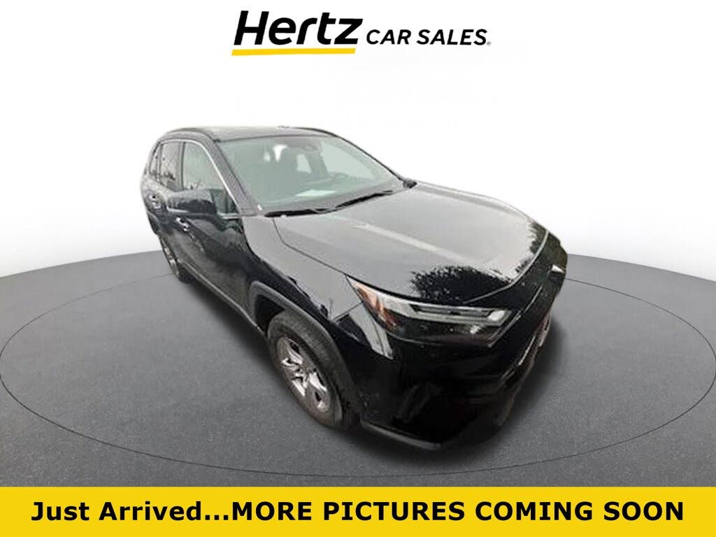 2025 Toyota RAV4 XLE FWD